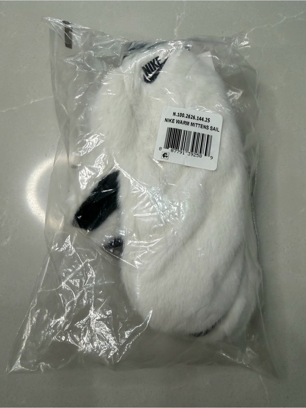 NWT Nike Warm Faux Fur Winter Mittens Sail White Black Swoosh XS/S